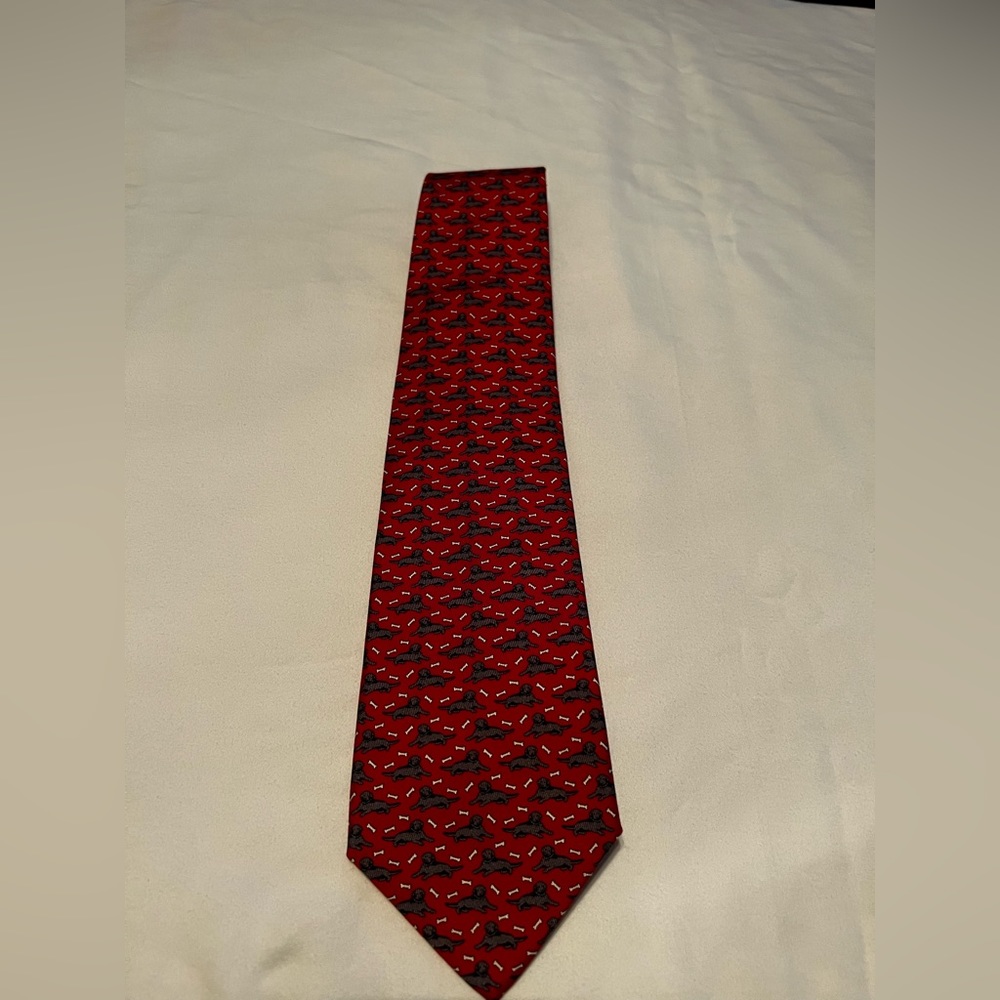 Vineyard Vines lLabrador Retriever tie